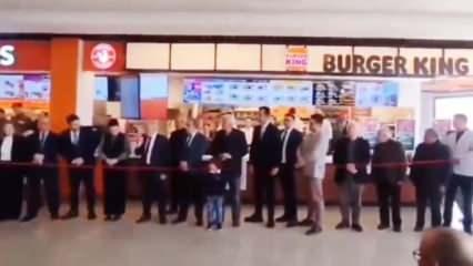 Dualarla Burger King açan AK Partililere büyük tepki! İstifa etti