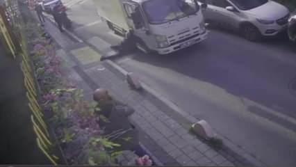 İETT şoförü, dikiz aynasına tutunduğu kamyonetin altında ezildi