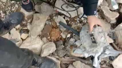 İsrail çekilirken yıkıntıların arasına yerleştirmiş! Taş görünümlü casusluk cihazları