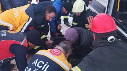 Mardin'de pikap ile minibüs çarpıştı! Çok sayıda yaralı var