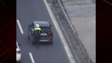 Polisin o hareketi takdir topladı! Bakan Yerlikaya'da ona kayıtsız kalamadı