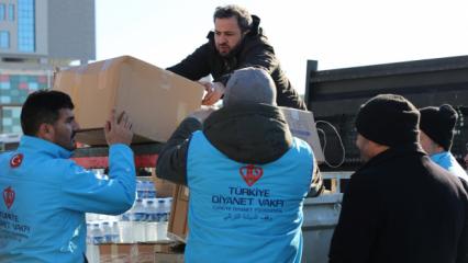 Türkiye Diyanet Vakfı'ndan iki yılda 16 milyonun üzerinde depremzedeye yardım!