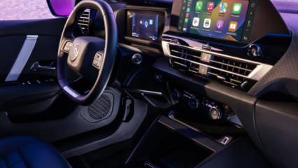 Yeni tasarımıyla dikkat çeken Citroen C4 ve C4 X Türkiye'de! İşte fiyatı
