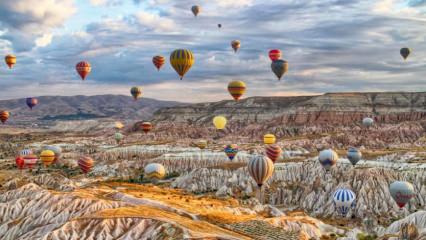 Bakan Ersoy duyurdu! En çok o ülkeden turist geldi