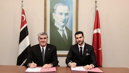 Beşiktaş iç transferde iki oyuncusuyla sözleşme yeniledi