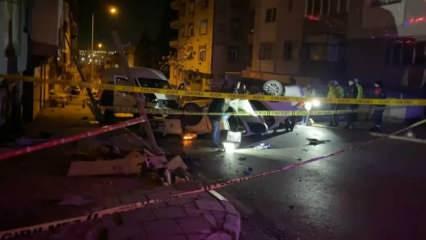 İzmir'de feci kaza: 2 ölü, 2 yaralı!