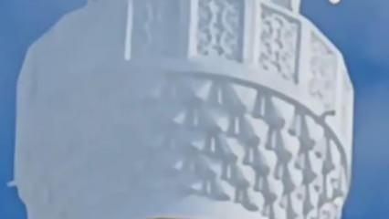 Yozgat'ta minareye çıkan tilki hoparlörü bozdu