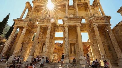 Efes Antik Kenti: Antik Dünyanın Parlayan Yıldızı