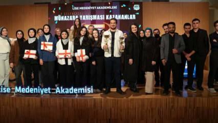 Konya Büyükşehir, eğitim birimleriyle genç zihinleri bir araya getiriyor