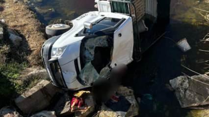 Mersin'de trafik kazası: Ölü ve yaralılar var!