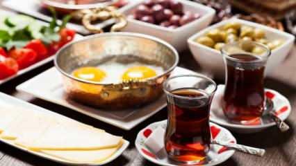 Sahurda hafif ve dengeli beslenin! İşte gün boyu tok tutacak besinler
