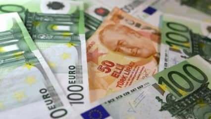 Euro ilk kez 39 lirayı aştı