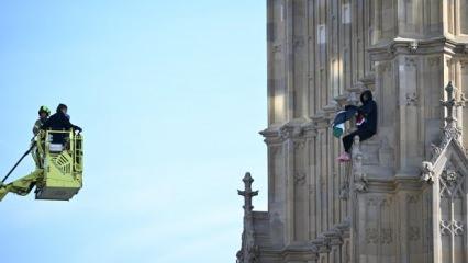 Londra'da protesto: Filistin bayrağıyla Big Ben kulesine tırmandı