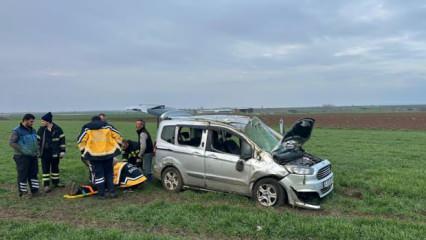 Takla atan hafif ticari ara&ccedil;taki 4 kişi yaralandı