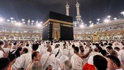 Kabe'de tarihi zirve! Umre rekoru kırıldı
