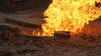 18 g&uuml;nd&uuml;r yanıyor! Yerin 45 metre altında a&ccedil;ığa &ccedil;ıkmıştı