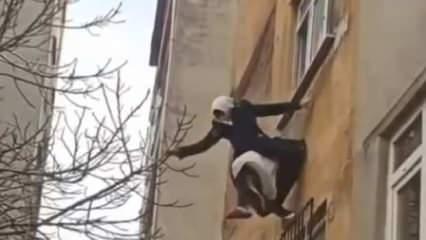 Küçükçekmece'de camdan atlayan kadın yürekleri ağza getirdi 