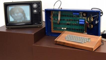Apple'ın ilk bilgisayarı Apple-1 açık artırmada rekor fiyata satıldı