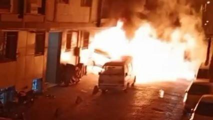 Bahçelievler'de geceyi aydınlatan olay! 5 araç alev alev yandı