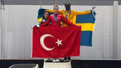 Bayrağımızı dalgalandırdı! Milli sporcumuz Avrupa şampiyonu