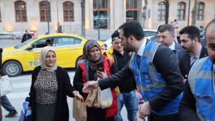 AK Parti İstanbul'dan 200 bin aileye Ramazan ziyareti
