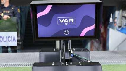 Fenerbah&ccedil;e - Galatasaray derbisinin VAR hakemi belli oldu