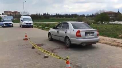 Otomobilde tartıştığı arkadaşını boğazından bıçakla yaraladı