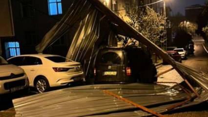 İstanbul'da sağanak ve fırtına! Çatılar uçtu, ağaçlar devrildi