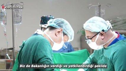 Türk hekimlerden Kırgızistan'da iki Kırgız vatandaşına böbrek nakli ameliyatı