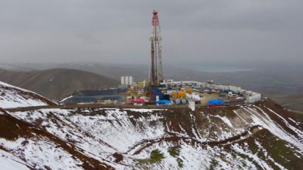 Günlük 5 ton petrol çıkan kuyu kapatılmış! Yeniden sondaj kulesi kuruldu