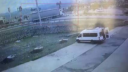 Gaziantep’te tırın çarptığı otomobildeki anne-oğul hayatını kaybetti! 