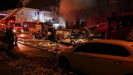 İş merkezinde başlayan yangın bina ve araçları küle çevirdi