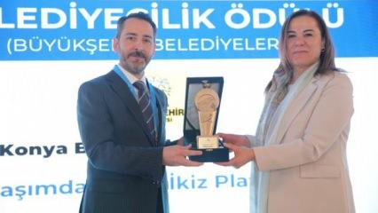 Konya B&uuml;y&uuml;kşehir'in "Ulaşımda Dijital İkiz Platformu"na belediyecilik &ouml;d&uuml;l&uuml;