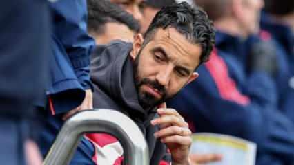 United'ın hocası taraftarı karşısına aldı: "4-2 gerideyken eve dönenlere üzülüyorum"