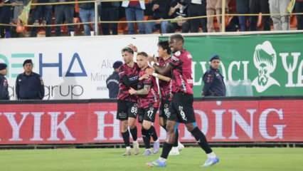 Kümede kalma yolunda umut ateşini yaktı! Alanyaspor’dan flaş galibiyet