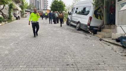 Osmaniye’de okul servisi ile otomobil çarpıştı: 9’u öğrenci 11 yaralı