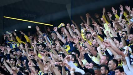 Derbide tribünlerde tek ses! Fenerbahçe taraftarına Beşiktaş eşlik etti