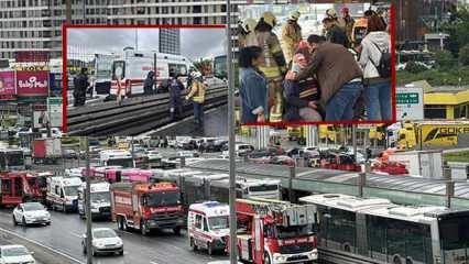 Beylikdüzü'nde iki metrobüs çarpıştı: 1 kişi hayatını kaybetti, 20 kişi yaralandı