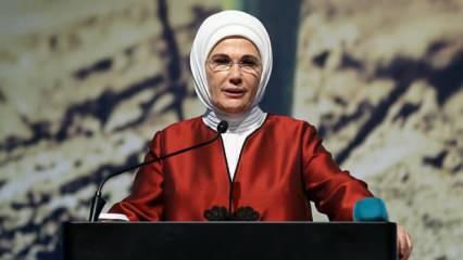 Emine Erdoğan "Dünya Ebeler Günü"nü kutladı
