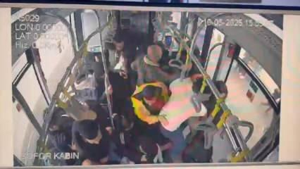 Feci metrobüs kazasından yeni görüntü! Yolcular böyle savrulmuş
