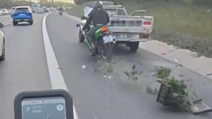 Motosiklet, emniyet şeridinde duran kamyonete arkadan çarptı! 1 ağır yaralı