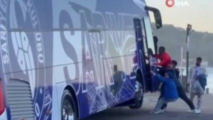 Şampiyon Sarıyer'in otobüsü devrilmekten son anda kurtuldu