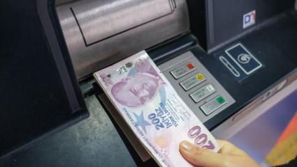 Yaşlı ve engelli aylıkları hesaplara yatırılmaya başlandı