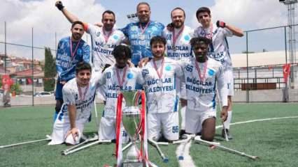 6 gollü maçı kazanıp Süper Lig'e yükseldiler