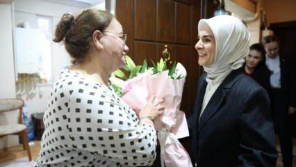 Bakan Göktaş'tan gönüllü anne Gürel'e anneler günü ziyareti!