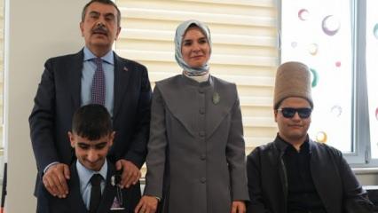 Bakan Tekin ve Bakan Göktaş'ın Kani Karaca Görme Engelliler İmam Hatip Lisesi'ne ziyareti
