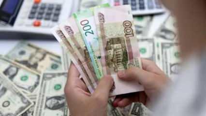 Dolar karşısında ruble düşüşte