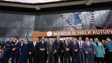 Manisa, Türkiye'nin en büyük kütüphanelerinden birine kavuştu