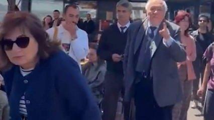 İlber Ortaylı Nurettin Yıldız'ı protesto eden öğrencilerle tartıştı: 'Sus bakayım'