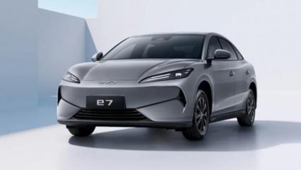 Türkiye'de piyasayı sallayacak! BYD e7, Egea fiyatının üçte birine denk geliyor!